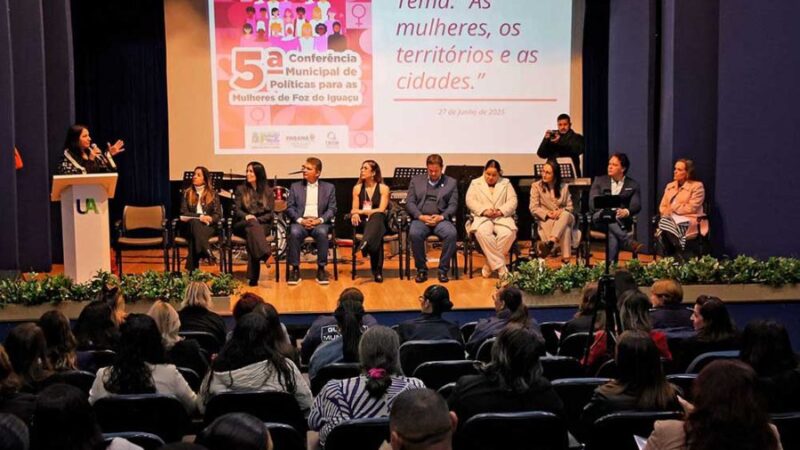 🟣 Câmara de Foz participa da 5ª Conferência de Políticas para Mulheres