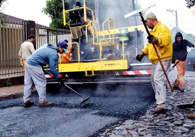 🛣️ MP recomenda fim do uso de asfalto frio em Foz do Iguaçu: prefeitura deve optar por material mais resistente
