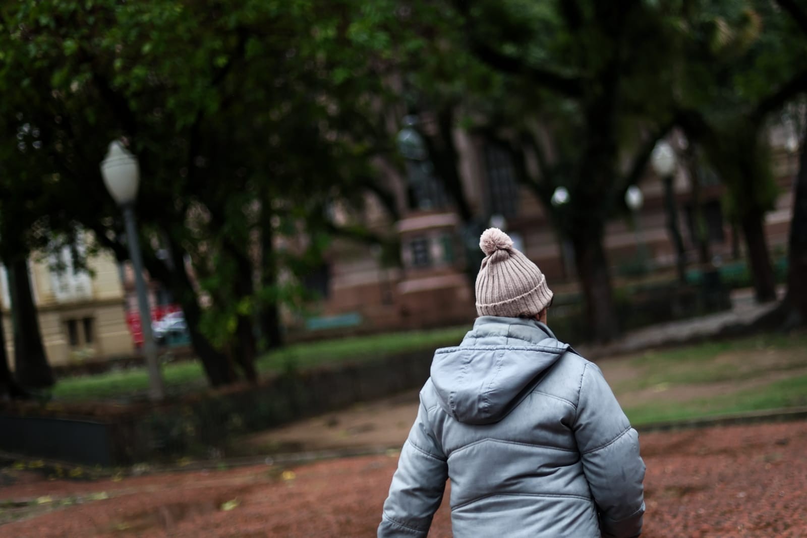🥶 Frio intenso avança no Oeste do Paraná e previsão alerta para geada e temperaturas abaixo da média.