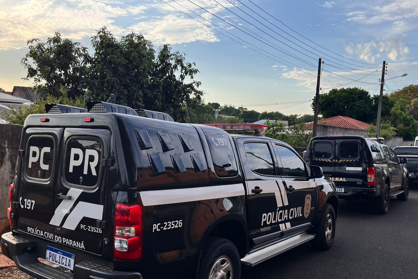 Polícia Civil realiza operação contra ex-presidente da Câmara por suspeita de propina em contratos de software