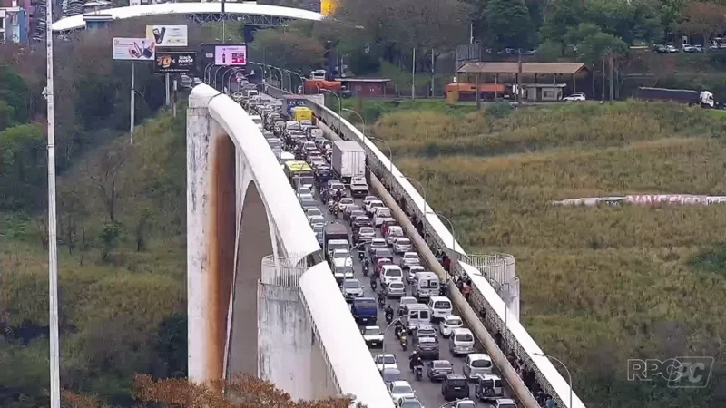 Feriado de Corpus Christi movimenta fronteira e supera expectativas em Foz do Iguaçu