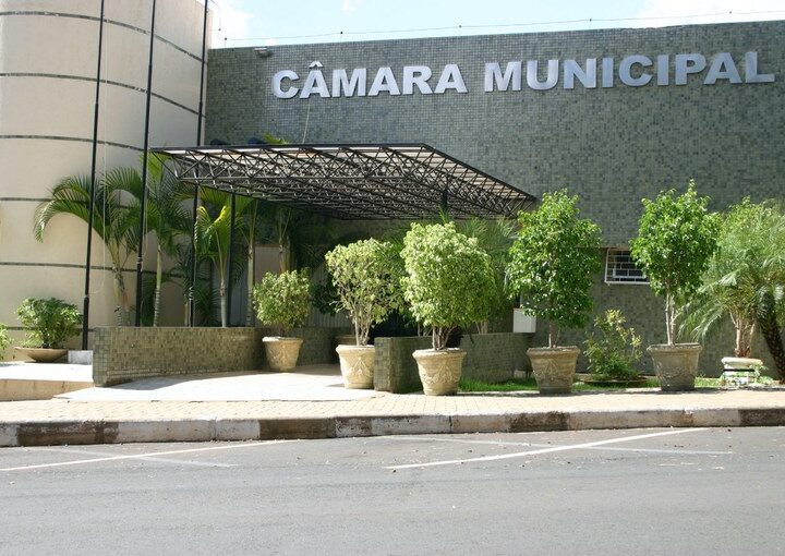🏛️ Câmara de Foz devolve R$ 6,5 milhões à Prefeitura para reforço em saúde, infraestrutura e pagamento de servidores