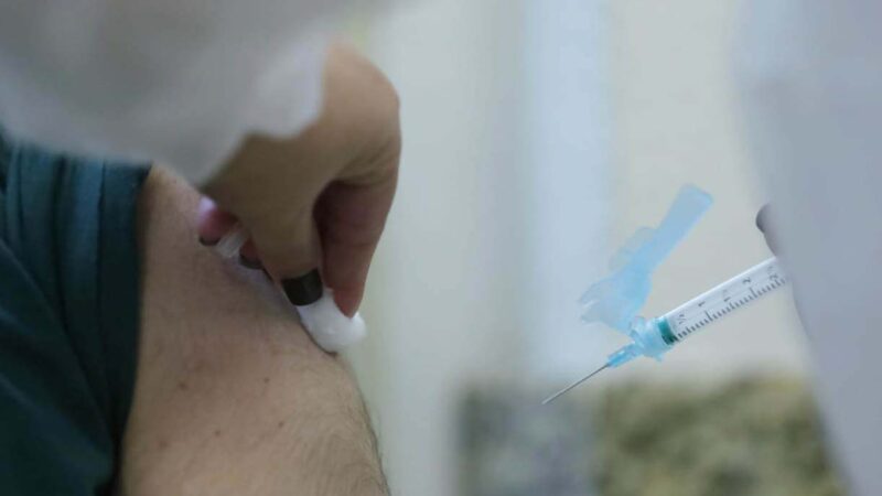 Paraná registra queda na circulação do vírus Influenza com a vacinação; imunização é essencial