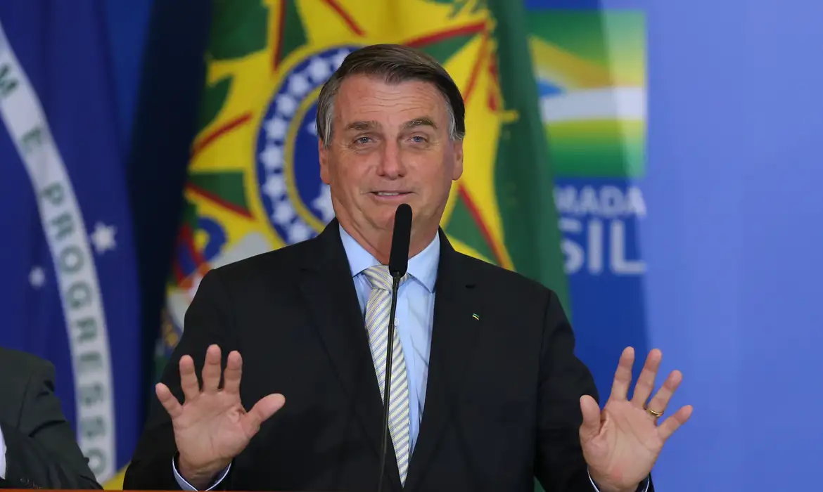 ⚠️ STF determina tornozeleira eletrônica e bloqueio de redes sociais de Bolsonaro