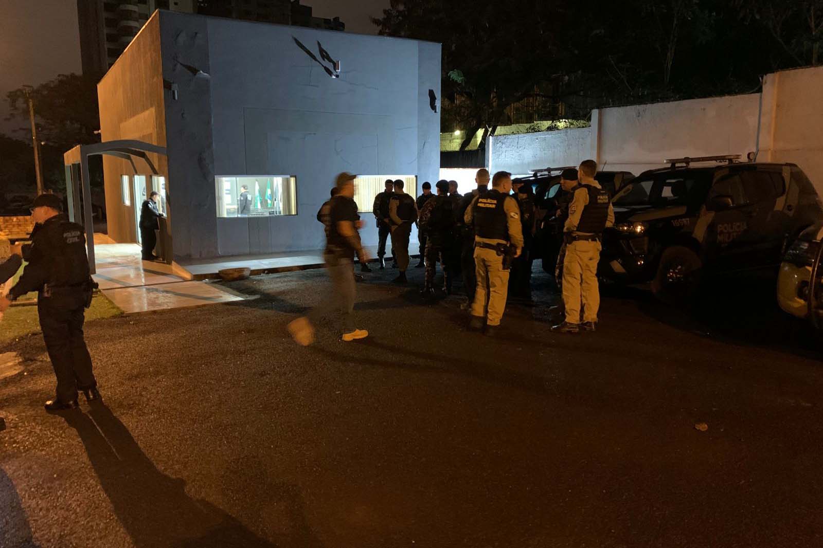 PCPR e PMPR prendem 5 pessoas em operação contra o tráfico em Foz do Iguaçu