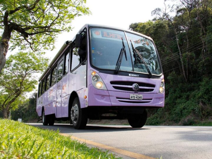 Lula avalia tarifa zero de ônibus em todo o país como medidas estratégicas para mobilidade