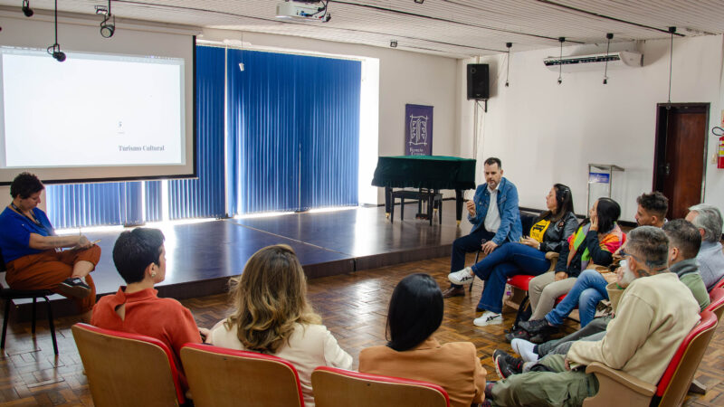 Governo promove seminário para agentes culturais de Foz do Iguaçu sobre o Pompidou