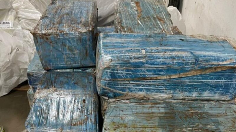 Em ação na fronteira, PF e PM apreendem mais de 300 kg de maconha