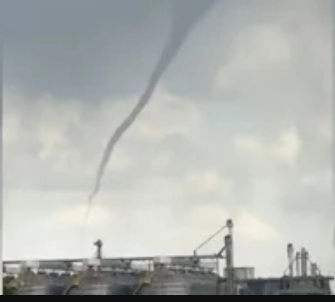 Moradores confundem nuvem funil com tornado e ficam em pânico no Paraná