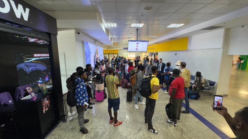 Foz do Iguaçu entra em alerta máximo para receber mais de 2 mil haitianos em nova operação humanitária