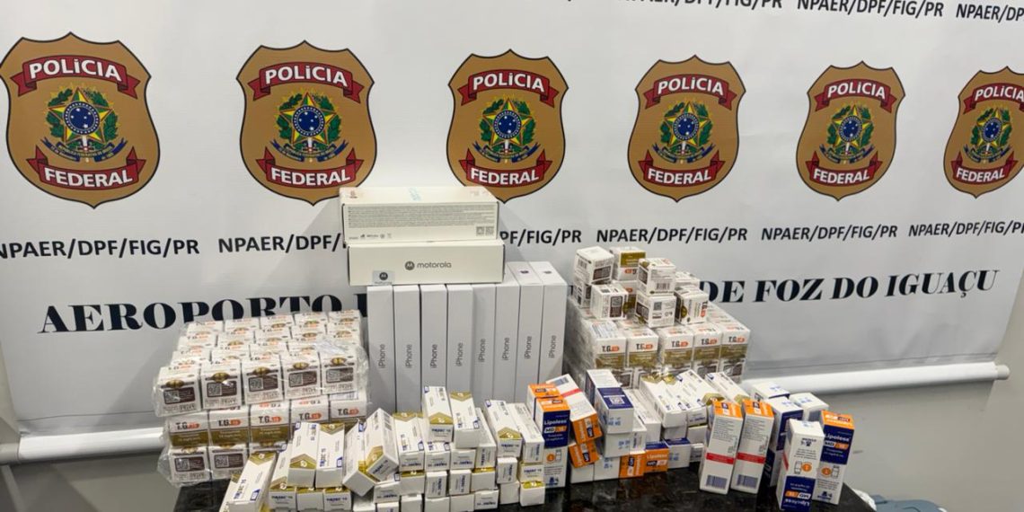 PF prende dois passageiros com 600 ampolas de medicamentos ilegais em Foz