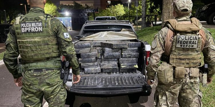 Carga de 546 kg de maconha é interceptada após travessia pelo Rio Paraná