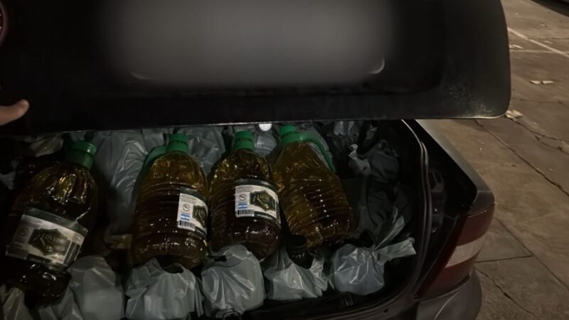 Três são presos por contrabando de azeite proibido em Santa Terezinha de Itaipu