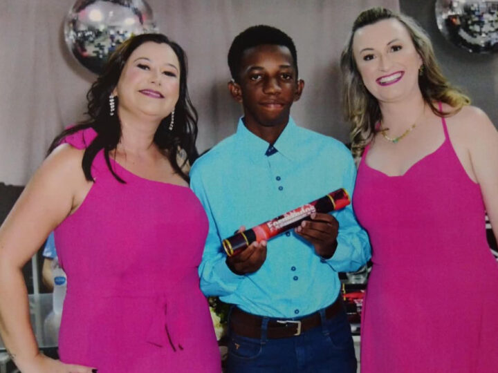 Aluno surdo da rede estadual conquista 1º lugar em Educação Física na UEM via Aprova Paraná