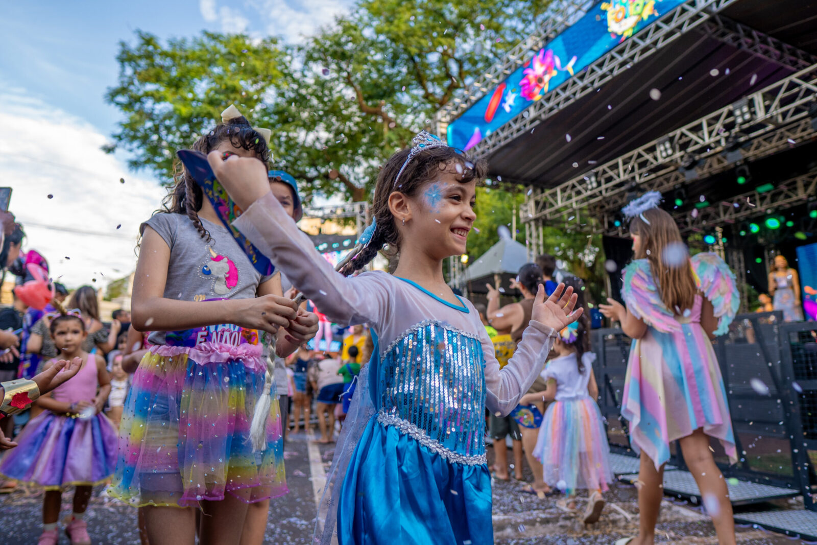 Carnaval da Saudade retorna e emociona público no terceiro dia do FozFolia