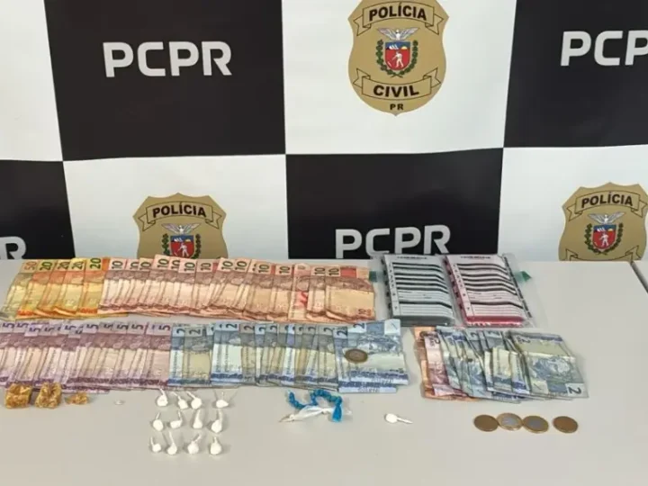 Polícia estoura casa usada para tráfico e prende três no Litoral do PR