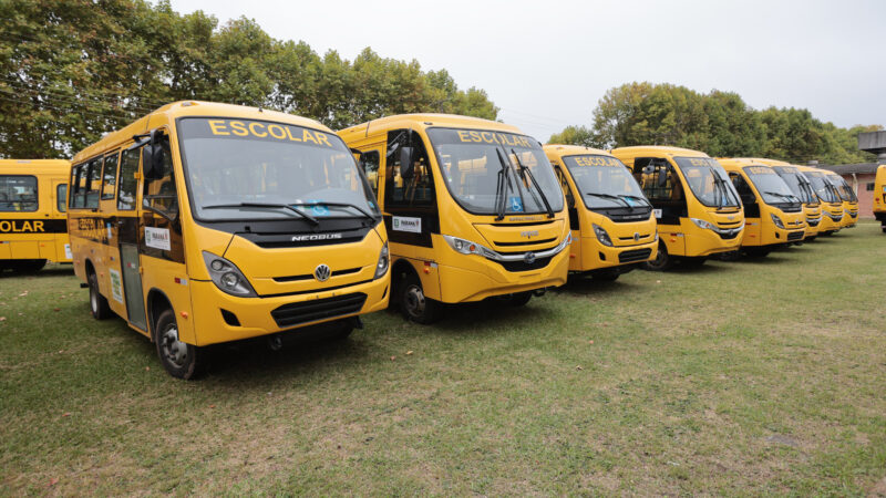 Foz do Iguaçu é contemplada com novos ônibus escolares e reforça transporte de estudantes