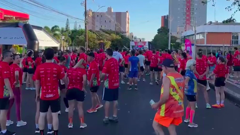 Corrida em Cascavel reúne quase mil participantes em apoio à causa do autismo