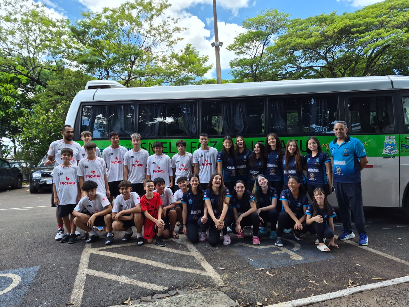 Foz inicia temporada do vôlei de base com pódio na Copa Lindeiros