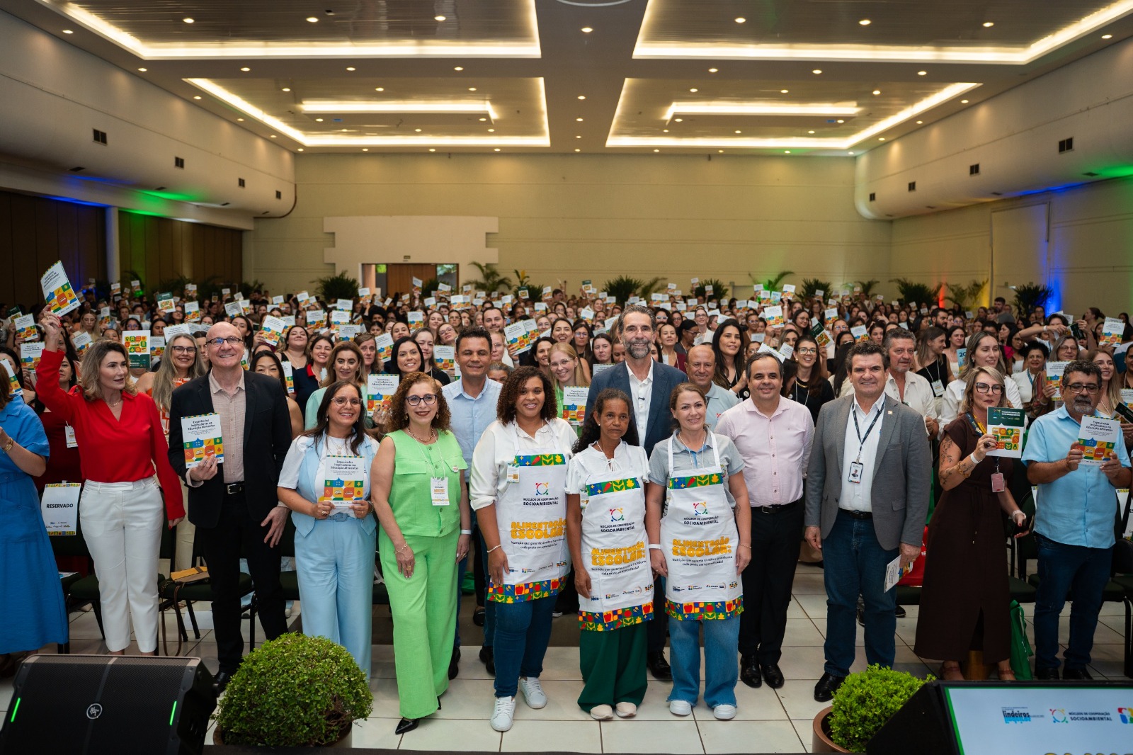 Itaipu reúne 900 pessoas em Foz para discutir segurança alimentar nas escolas