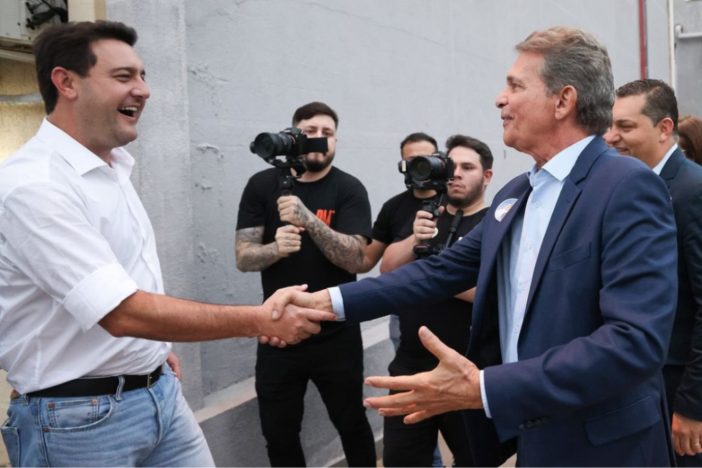 Movimento de Moro no PR pressiona prefeito de Foz a trocar de partido