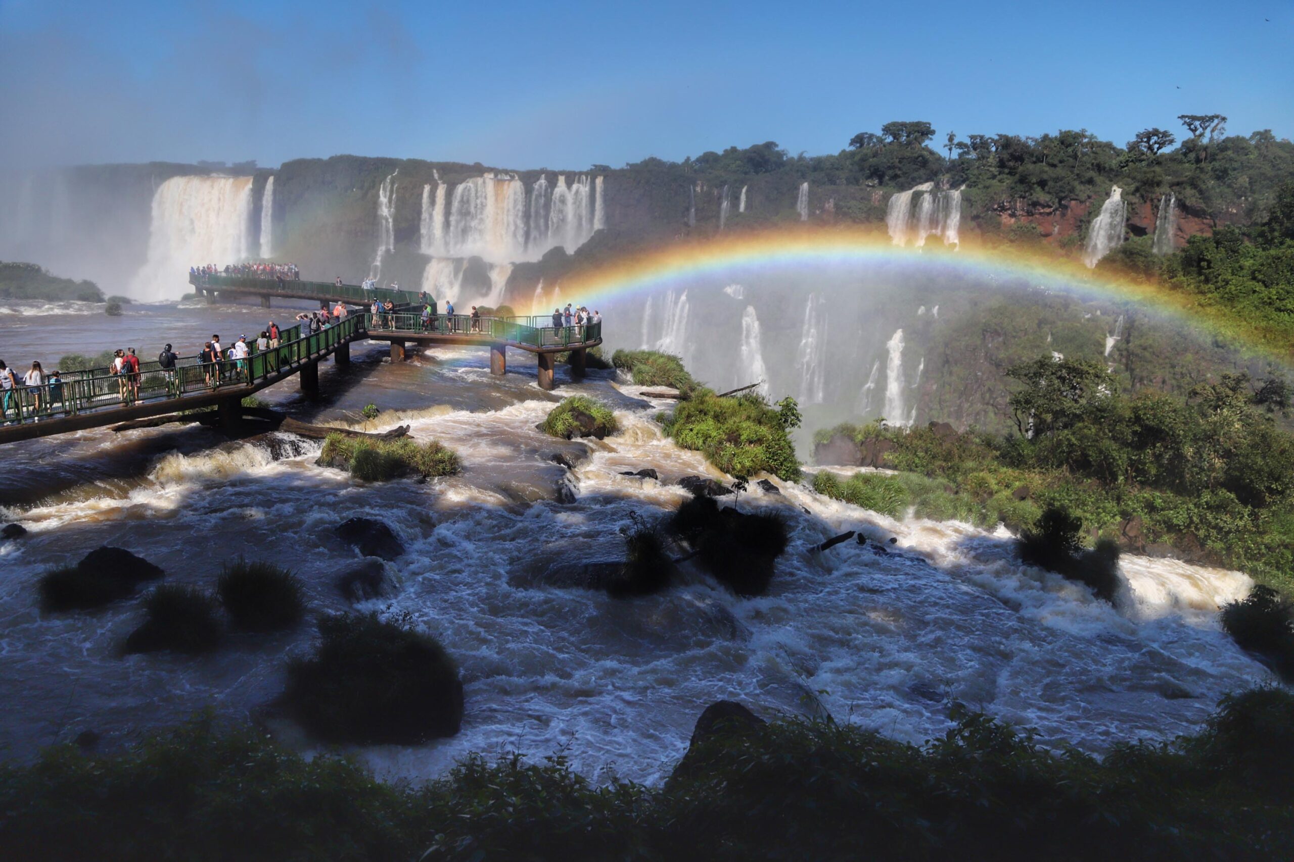 Curitiba e Foz do Iguaçu se destacam como destinos turísticos nas buscas do Trivago