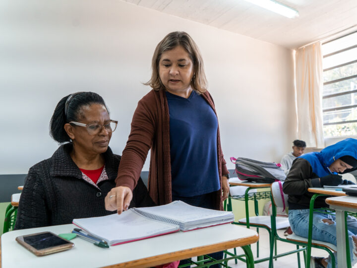 Pré-inscrições para exames de certificação da EJA no Ensino Fundamental vão até sexta-feira
