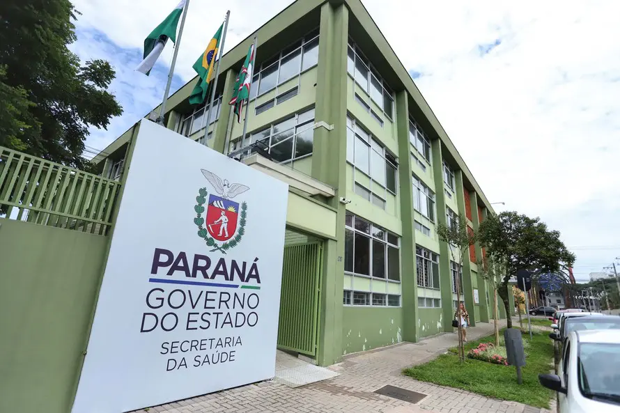 Mais de 92 mil candidatos disputam vagas na saúde estadual do Paraná
